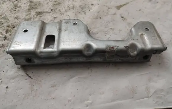 Volkswagen Transporter - Caravelle T5 Front door coupe exterior handle/bracket 7H0858150