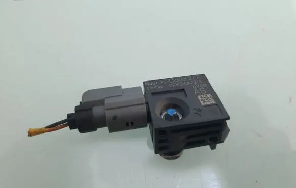 Chevrolet Cruze Airbag deployment crash/impact sensor 13502577