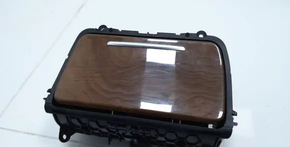 Cup holder front