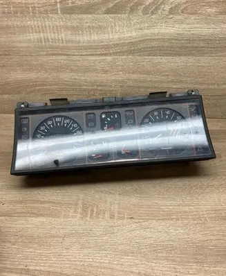 Renault Espace I Speedometer (instrument cluster) 8713512