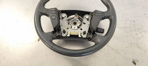 Toyota Avensis T250 Steering wheel