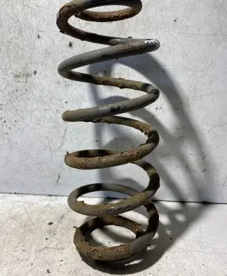 Toyota Auris 150 Rear coil spring