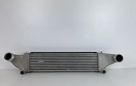 Audi RS Q3 Intercooler radiator 8V0145A01
