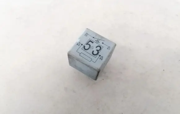 Skoda Roomster (5J) Other relay 20240072 141951235b