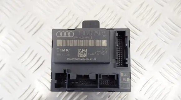 Audi Q7 4L Door control unit/module 4L0959793B 4L0910793B