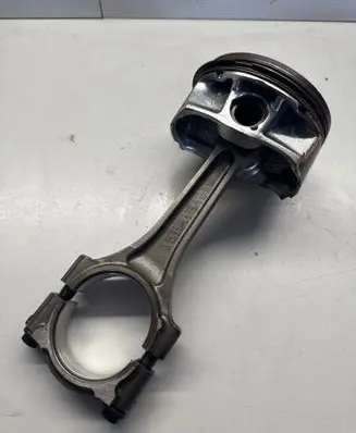 Dodge Challenger Piston with connecting rod 05038354AB