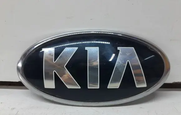 KIA Venga Manufacturer badge logo/emblem 863201W200