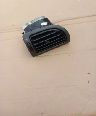 Peugeot 406 Dash center air vent grill 223344d