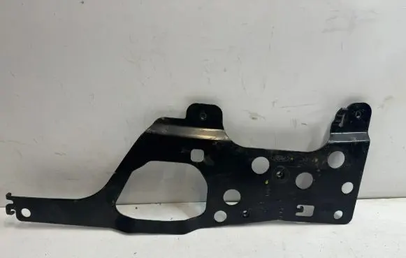 Ford Mustang VI Other engine bay part 63016A52BC