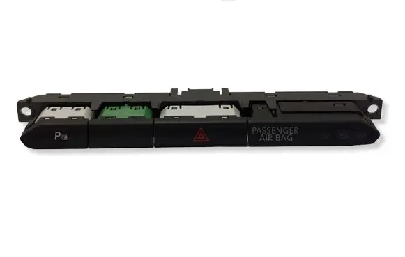 Volkswagen PASSAT B8 Hazard light switch 3G0927132A