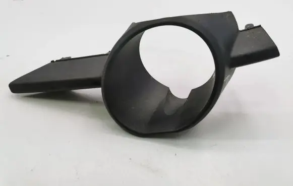 Chrysler Voyager Front fog light trim/grill 05113234AA