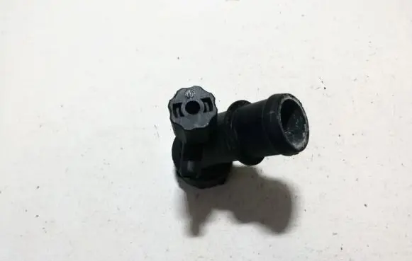 Volkswagen Golf IV Engine coolant pipe/hose 1j0121619a