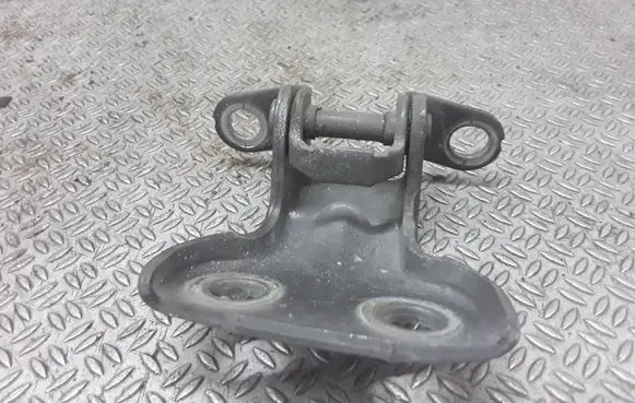 Subaru Justy Rear door lower hinge 
