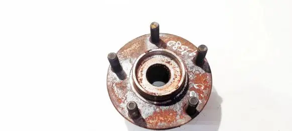 Nissan Qashqai Front wheel hub 