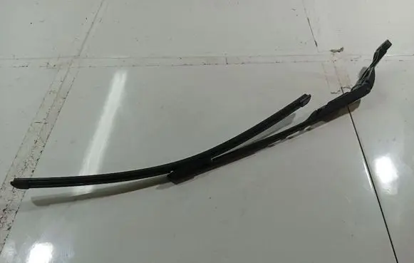Audi A6 S6 C6 4F Front wiper blade arm 74560