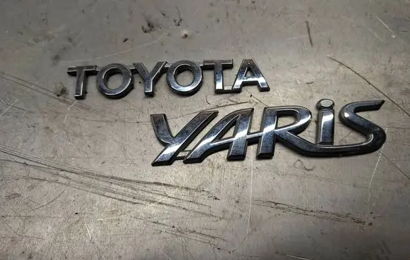 Toyota Yaris Manufacturers badge/model letters 754420D050