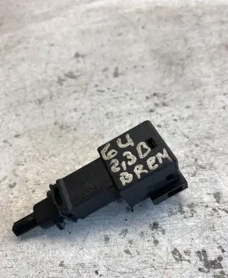 Volkswagen Golf IV Brake pedal sensor switch