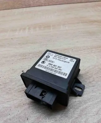 Volkswagen PASSAT B6 Light module LCM 5M0907357 5WK49172