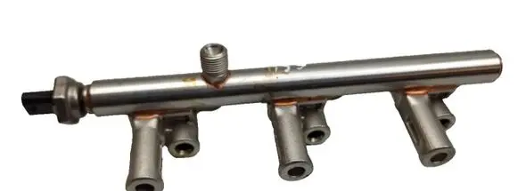 Peugeot 2008 II Fuel main line pipe 9811353880