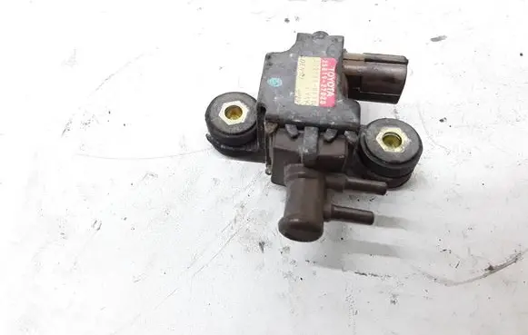 Toyota Corolla Verso E121 Turbo solenoid valve 2581927020