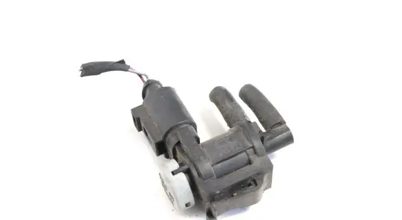 Audi Q5 SQ5 Turbo solenoid valve 1K0906283A