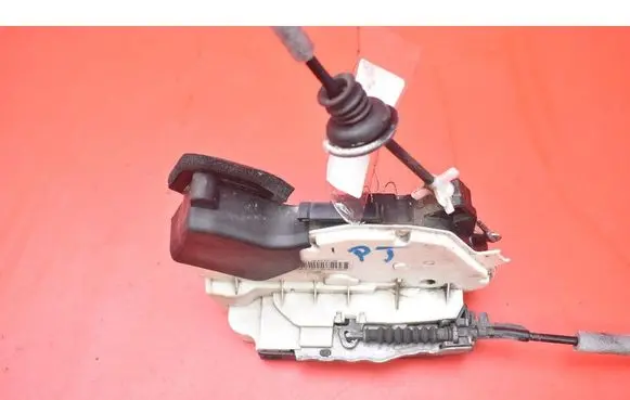 Volkswagen Cross Polo Rear door lock 5K4839016F