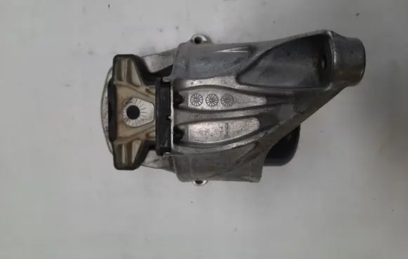 Audi A4 S4 B9 Engine mount bracket 8W0199371BC