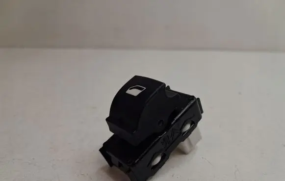 Peugeot 308 Central console control unit 96762292ZD