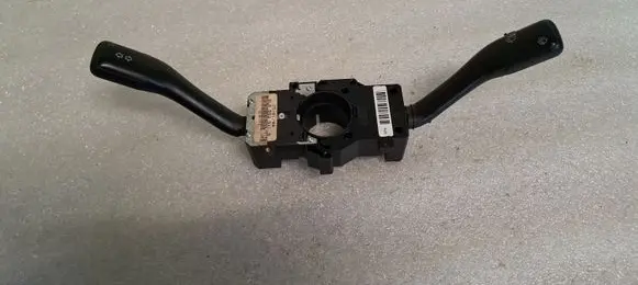 Volkswagen Golf IV Wiper turn signal indicator stalk/switch 8L0953513G