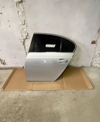 BMW 5 E60 E61 Rear door