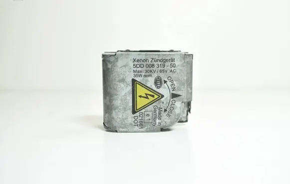 Audi A6 S6 C6 4F Headlight ballast module Xenon 5DD00831950