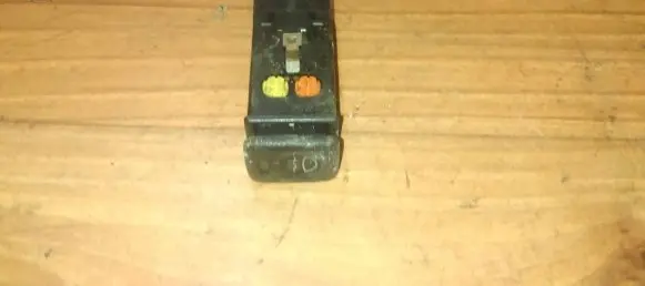 Fog light switch