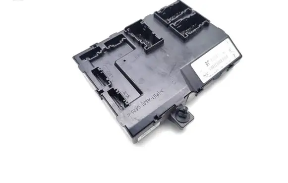 Ford Fiesta Comfort/convenience module DN1T-15K600-JE A12911571 F005V01753