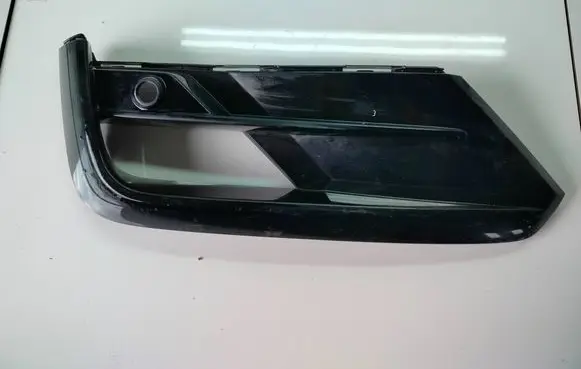 Front bumper lower grill