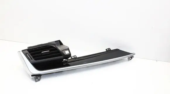Nissan Qashqai J12 Dashboard air vent grill cover trim 684116UA0B 687616UA1A
