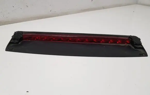 Skoda Octavia Mk1 (1U) Third/center stoplight 1U6945097B