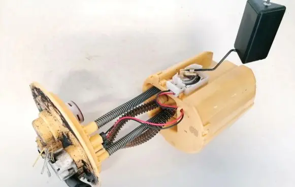 Toyota Verso Fuel level sensor 