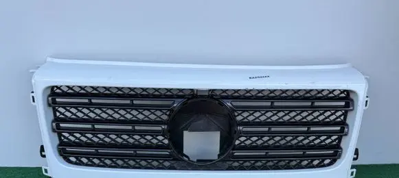 Mercedes-Benz G W463 2nd Gen Front grill A4638880400