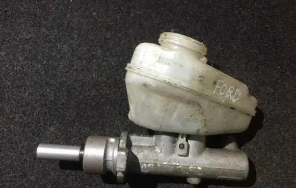 Ford Mondeo Mk III Master brake cylinder 22407779