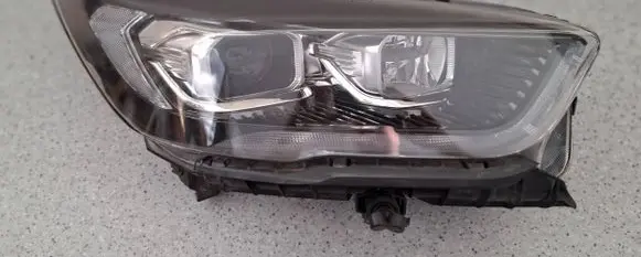 Ford Kuga II Headlight/headlamp GV4113D154EH