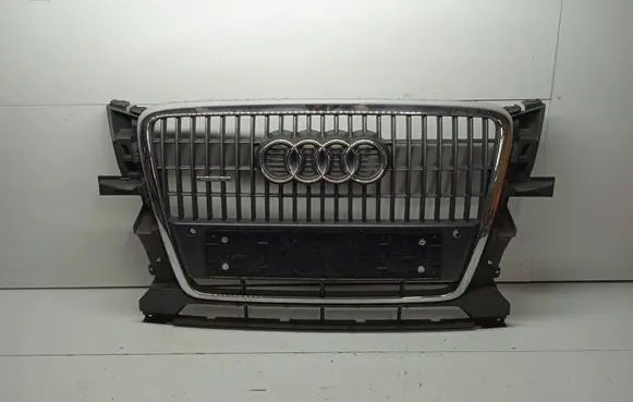 Audi Q5 SQ5 Front bumper upper radiator grill 8R0853651