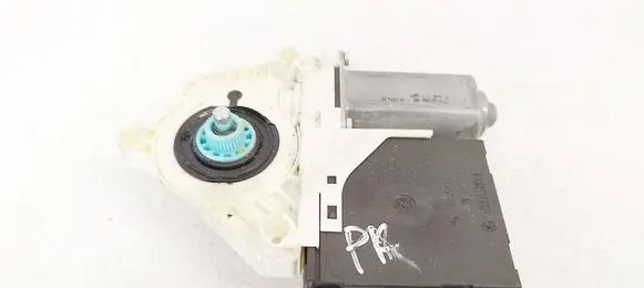 Seat Leon (1P) Front door window regulator motor 1K0959792M
