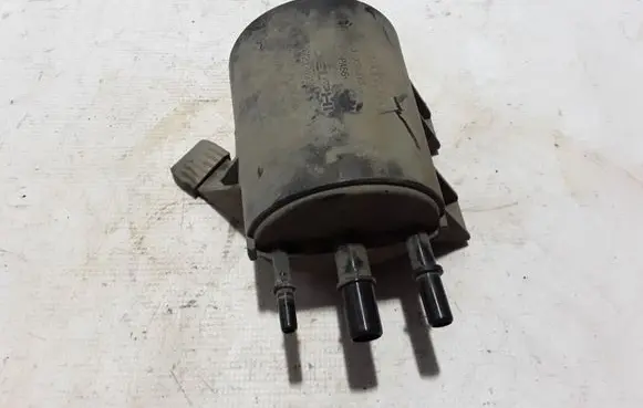 Volvo V70 Active carbon filter fuel vapour canister 31338318