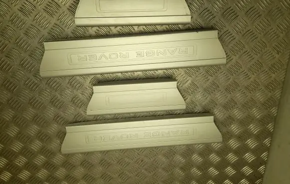 Land Rover Range Rover L405 Other sill/pillar trim element CPLA13201AD