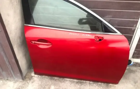 Mazda 6 Front door