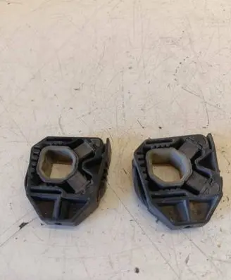 Volkswagen PASSAT B6 Radiator mount bracket 1K0121367D