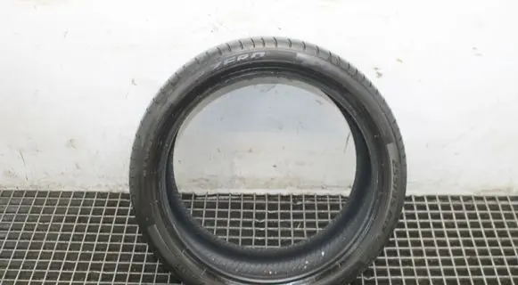 BMW 4 F32 F33 R12 summer tire 25535R19PIRELLI