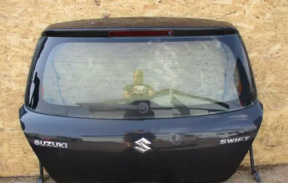 Suzuki Swift I Tailgate/trunk/boot lid