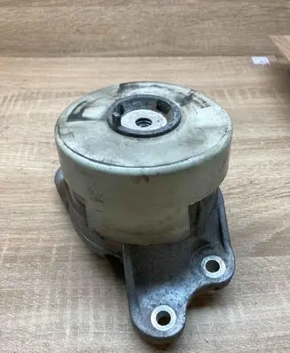 Mercedes-Benz GLC X253 C253 Engine mount bracket A2052407900