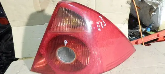 Ford Mondeo Mk III Rear/tail lights